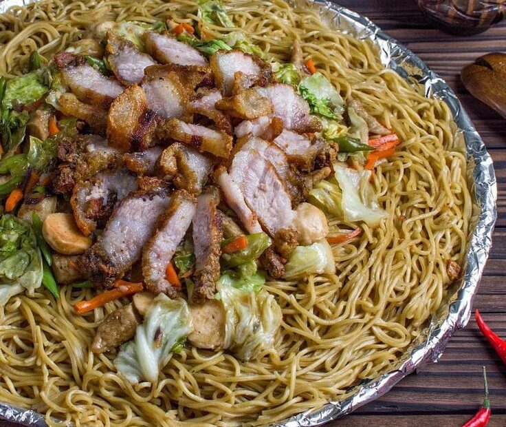 How to Cook Irresistible Bagnet Pancit Canton