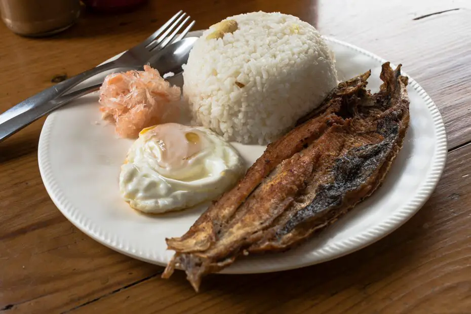 What Is Included in a Fish Silog Meal?