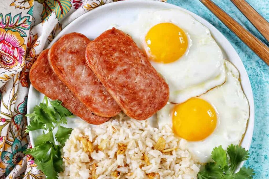 How Is Spam Incorporated Into a Filipino Breakfast?