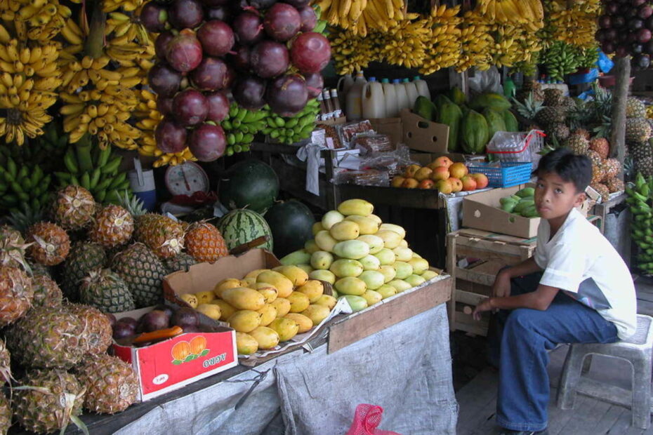 What Recipes Highlight Philippine Indigenous Tropical Fruits?