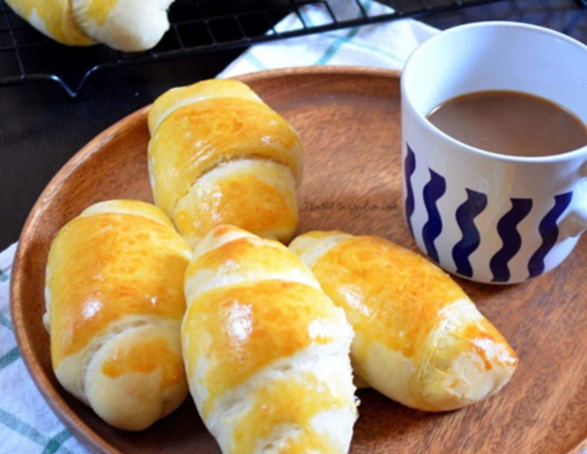 4 Best Filipino Cheese Bread Rolls Recipes
