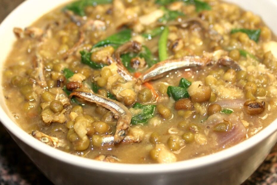 Savory Ginisang Monggo With Dilis: 3 Easy Steps