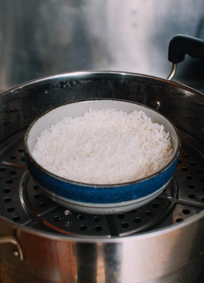 How Is Steaming Used as a Rice Cooking Technique in Filipino Cuisine?