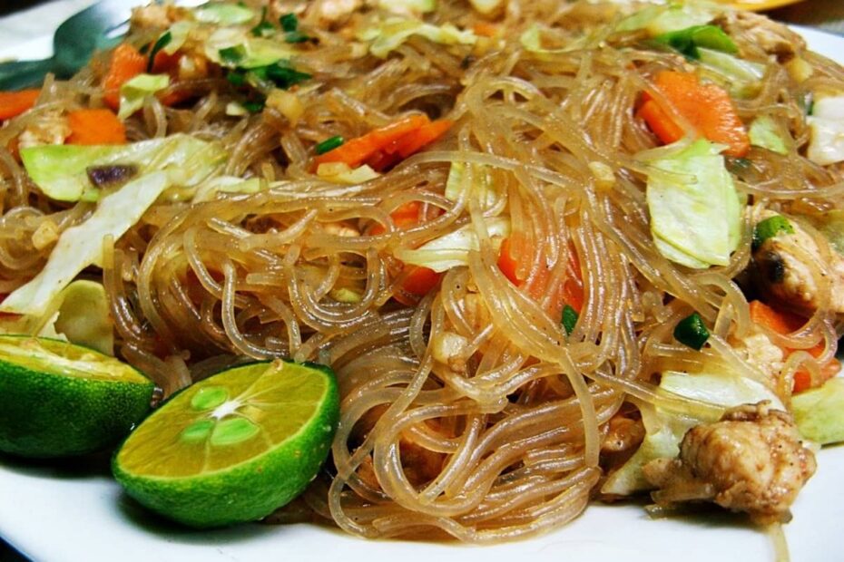 Homemade Vegetarian Pancit Sotanghon Recipe That Everyone Will Love