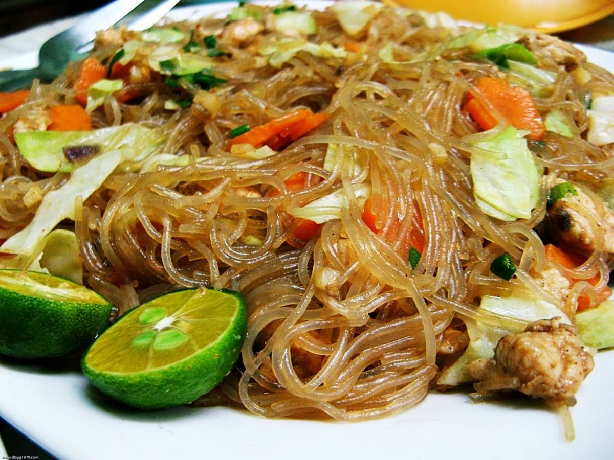 Homemade Vegetarian Pancit Sotanghon Recipe That Everyone Will Love